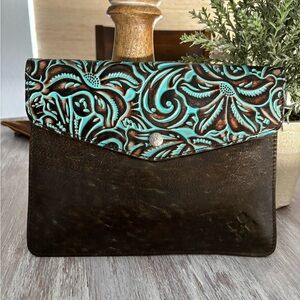 🌿🦋 Patricia Nash Cassini Clutch